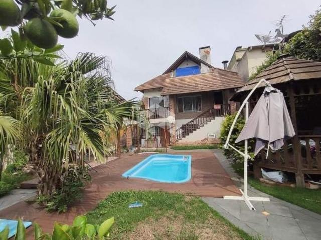 CASA AMPLA NO BAIRRO GOIÁS