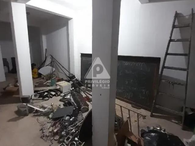 Casa ampla no Cosme Velho