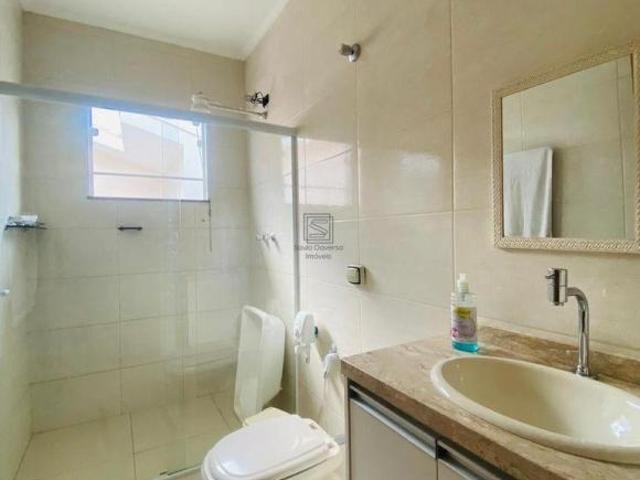 Casa ampla à venda no bairro Jardim Primavera, com 3 dormitórios, sendo 1 suíte
