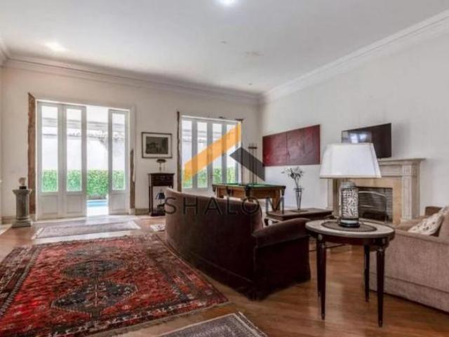 Casa ampla à venda no Morumbi
