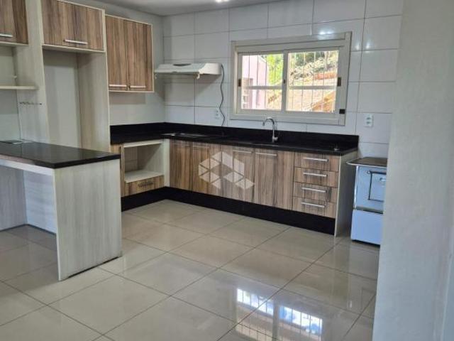 CASA AMPLA BAIRRO LICORSUL