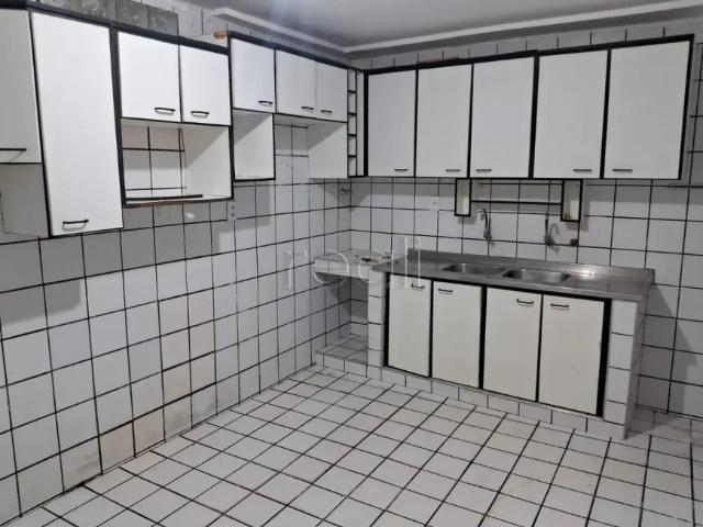 Casa Ampla | Centro | 208m² | 04 Quartos | 02 Vagas