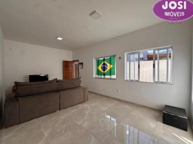 Casa Ampla com 251,79m² de terreno e 204m² de área construída, 3 Quartos, Suíte, 3 Garagem