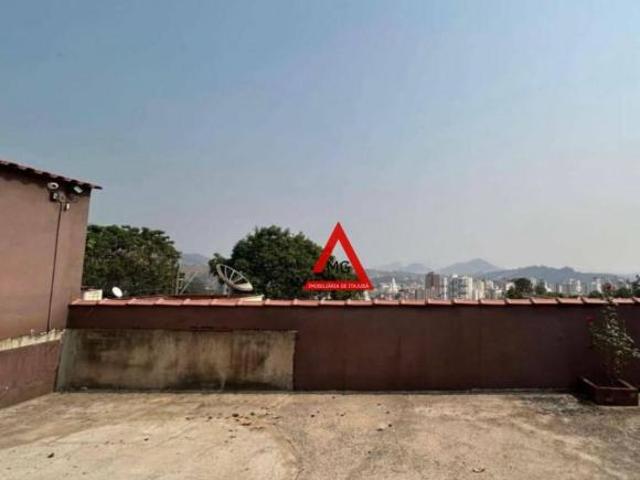 CASA AMPLA COM 3 QUARTOS E QUINTAL COM VISTA EXUBERANTE NO BAIRRO CRUZEIRO EM ITAJUBÁ MG
