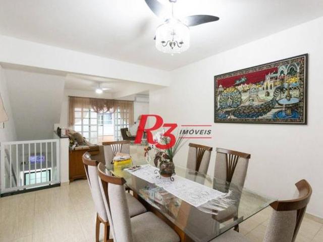 Casa Ampla com 3 Suítes à Venda, 200 m² – Campo Grande, Santos/SP