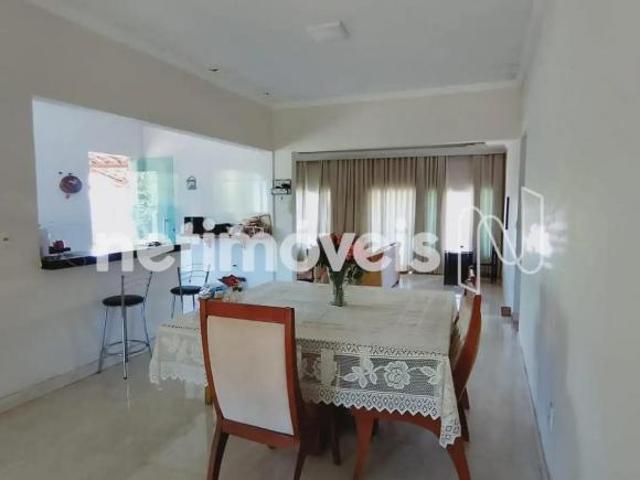 Casa Ampla com Vista Privilegiada para as Montanhas no Vale do Tamanduá