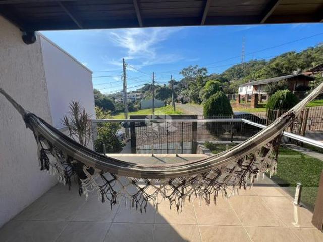 Casa ampla com espaço para comércio