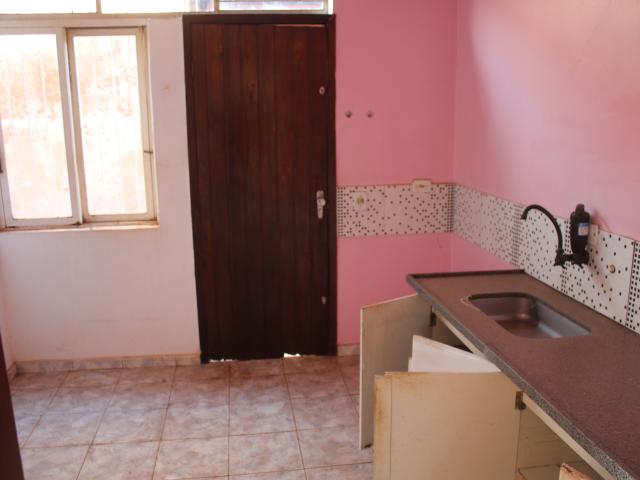 Casa Ampla com Quintal no Centro de Assis