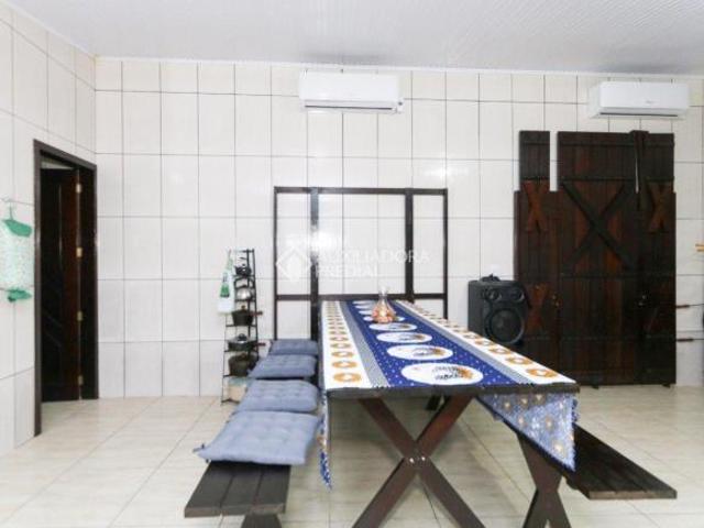 Casa ampla com suíte 3 quartos a venda em Nova Santa Rita com 270m²