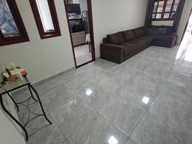 Casa ampla excelente localização no bairro