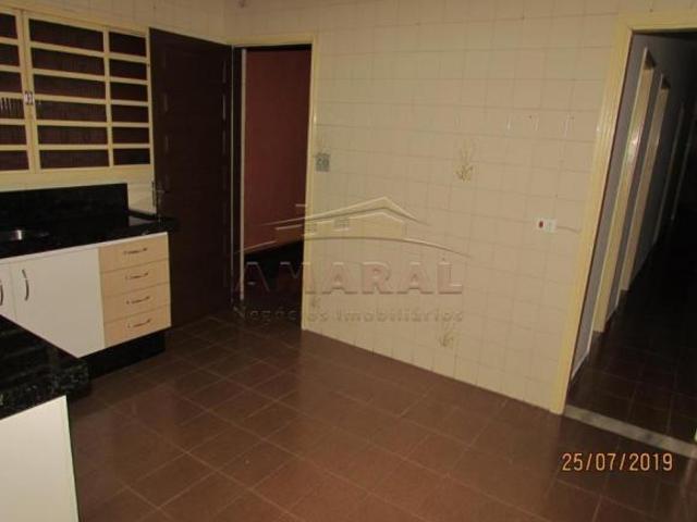 Casa Ampla para Locação 3 Quartos + Edícula com Banheiro / Jardim Natal Suzano