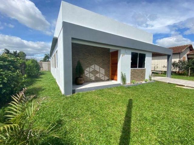 CASA AMPLA SEMIMOBILIADA