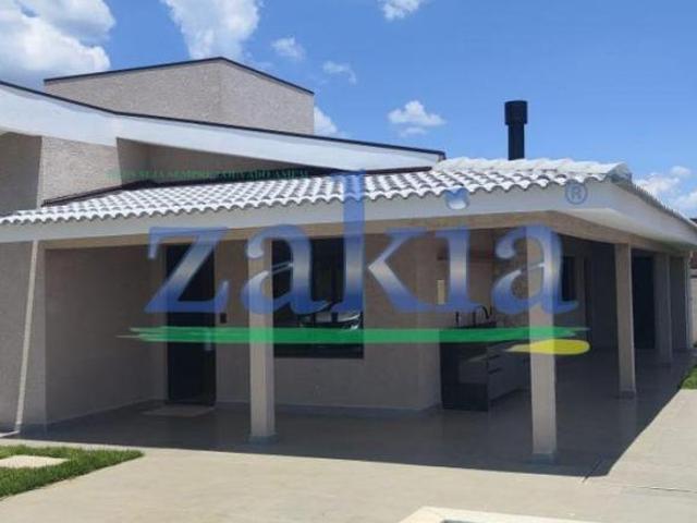 Casa ampla 175m2 em condomínio alto padrao