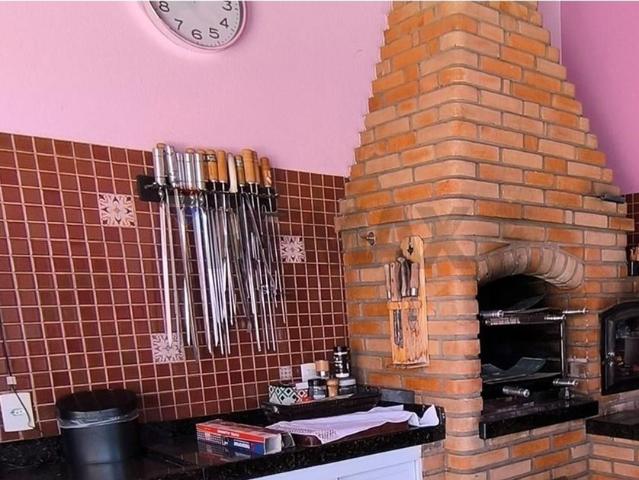 Casa ampla, 3 dormitórios, 1 suíte, 298m2, para alugar, R$ 7.000, Jardim Esplanada II, Indaiatuba/SP