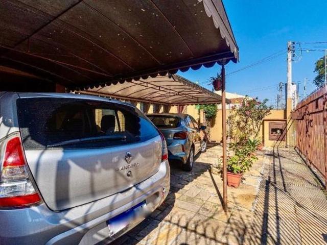 Casa ampla 6 quartos no Prado Velho, Próxima à PUC, ideal para investidores ou escolinha