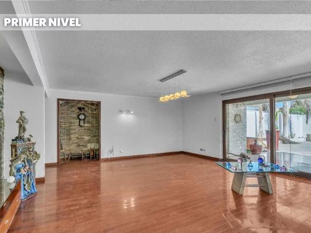 Casa Amplia 450m2 La Portada 1390 | Dormitorios por 22500.00 en Iquique