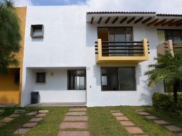 Casa Amplia y Funcional en Coto Privanza – Sur de Guadalajara
