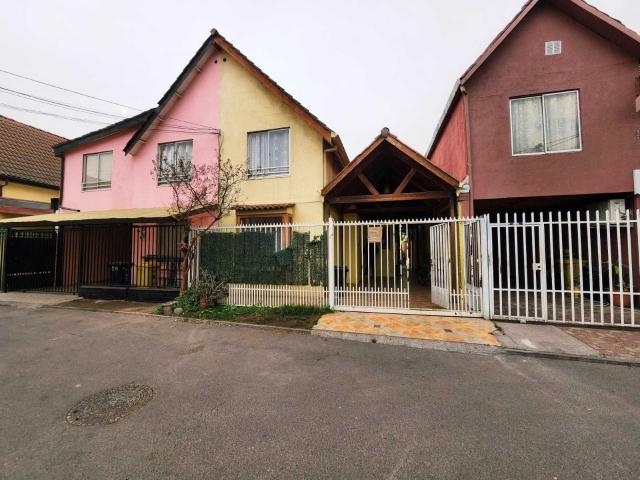 Casa Amplia y Luminosa con Gran Jardín