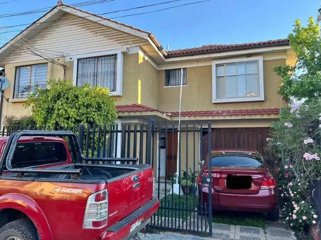 Casa Amplia y Luminosa en Lugar Céntrico