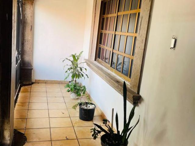 Casa amplia, cómoda y con excelente ubicación