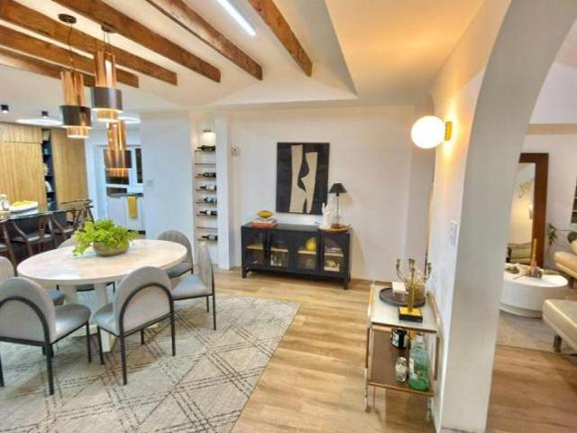 Casa amplia con 5 habitaciones y área de asador en venta en Prohogar