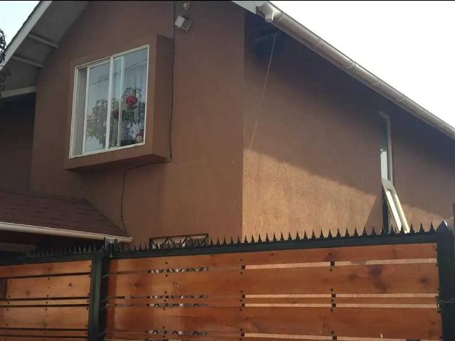 Casa Amplia con Excelente Conectividad