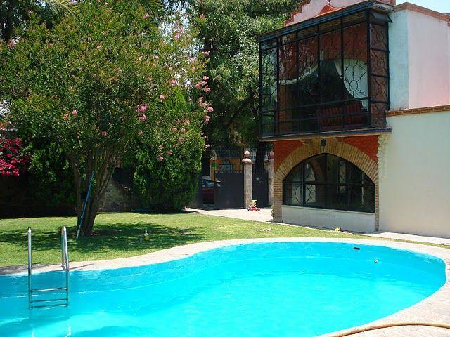 Casa amplia con jardines en zona Centro Tequisquiapan