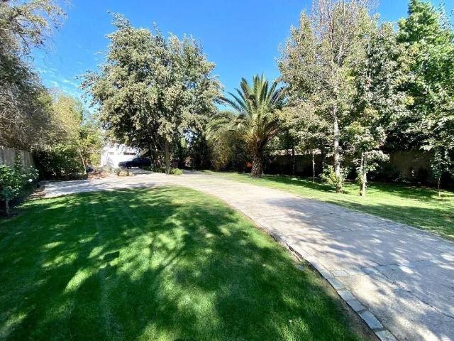 Casa Amplia con Quincho, Piscina, Jardín, Fogón