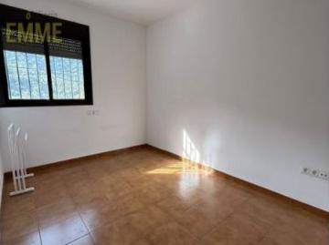 CASA AMPLIA DE 4 DORMIITORIOS