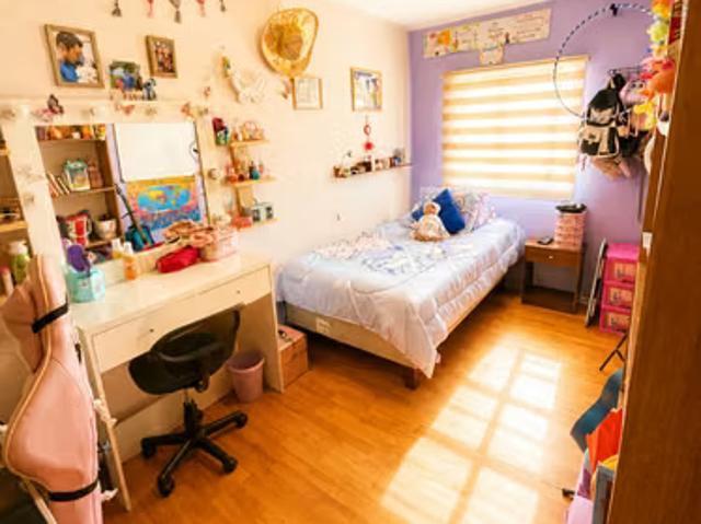 Casa amplia e iluminada con buena conectividad en viña | 6 dormitorios por 165000. 00 en Viña del Mar