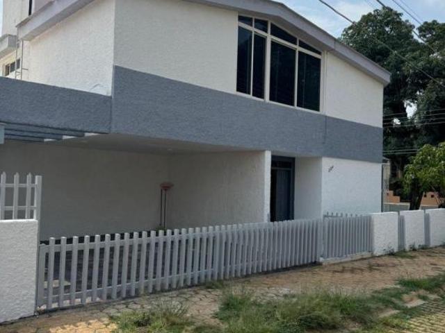 CASA AMPLIA EN VENTA EN UN LUGAR TRANQUILO Y LLENO DE NATURALEZA