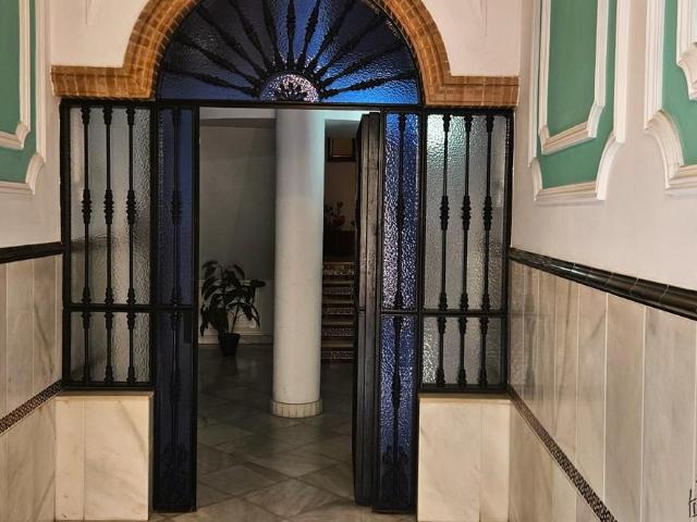 Casa amplia en venta en Dos Hermanas, Sevilla