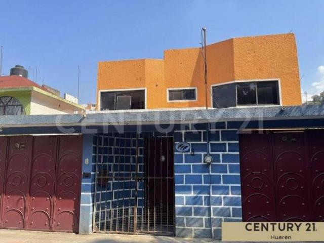 Casa Amplia en Venta en Santa Maria Nativitas, Xochimilco