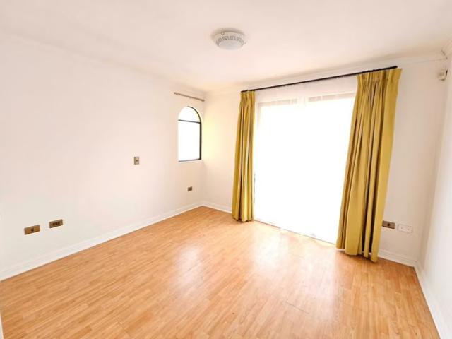 Casa amplia en Venta en Sindempart. Coquimbo 1727 | dormitorios por 5000.00 en Coquimbo
