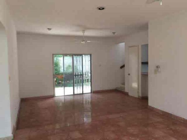Casa amplia en zona norte ideal para oficinas