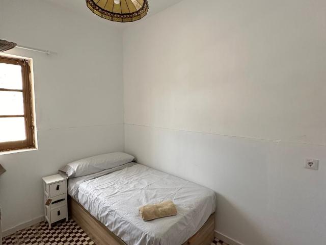 Casa amplia en Zona Alcampo