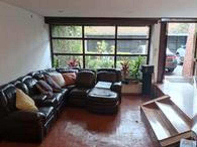 Casa Amplia en la Colonia Miguel Hidalgo Tlalpan con 4 Recámaras