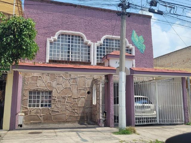 Casa Amplia en Loma Bonita Ejidal