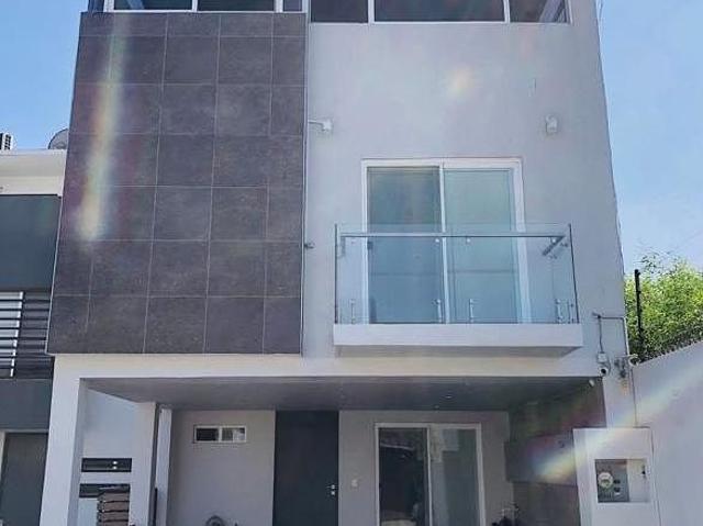 Casa Amplia en Renta
