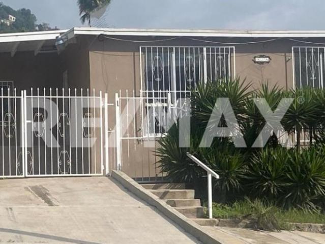 Casa Amplia en Renta en Col. Azteca