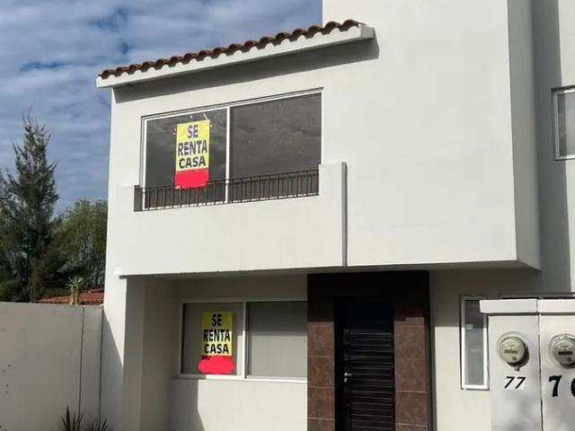 ? CASA AMPLIA EN RENTA – FRACC. ALCÁZAR ? $13,000 MXN