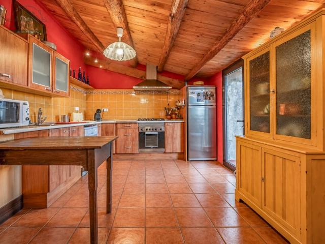 Casa amplia reformada con terraza y buhardilla
