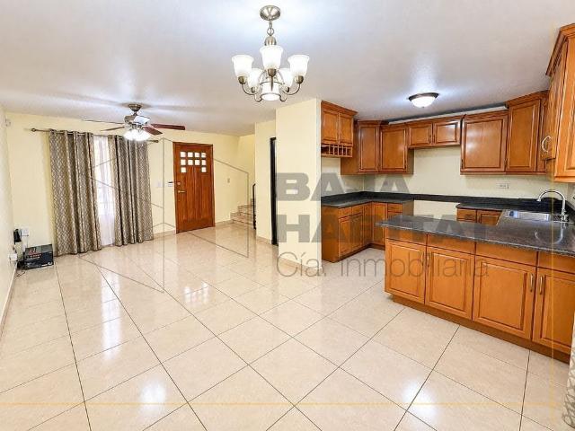Casa Ampliada en RENTA en Santa Fe 3ra. Sección | 4 recámaras + jacuzzi