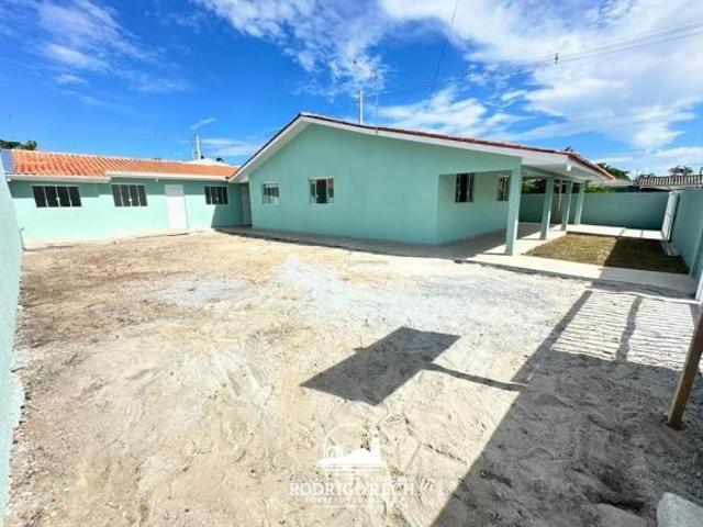 Casa amplo espaço de terreno Jardim Canadá