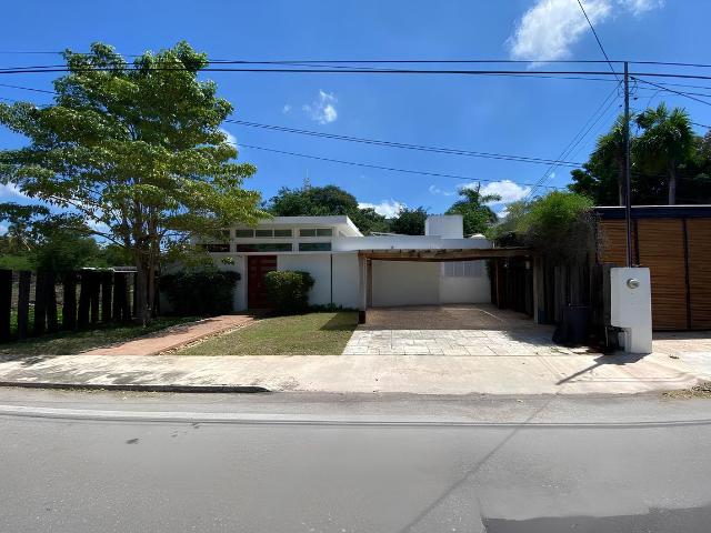 Casa Amueblada Una Planta en Renta con Excelente Ubicación Dentro de la Ciudad