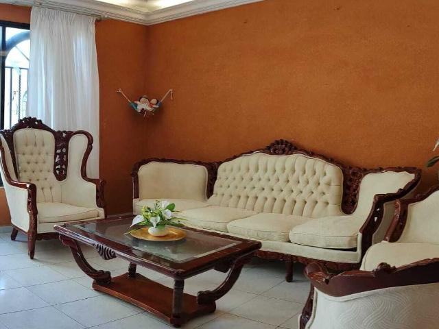 CASA AMUEBLADA ZONA NORTE CHUBURNA