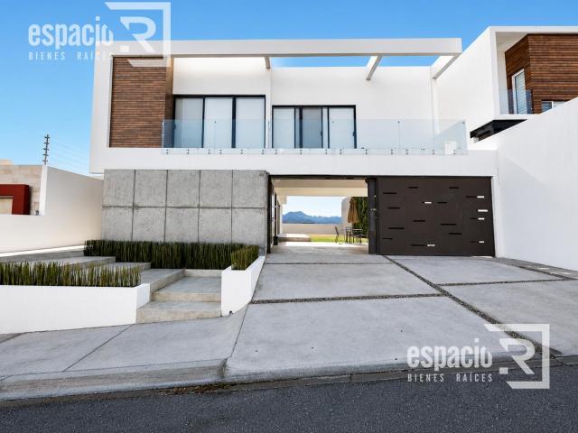 CASA AMUEBLADA CON ALBERCA EN RENTA EN FRACC PUERTA DE HIERRO