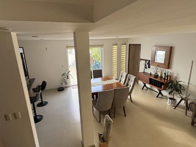 Casa amueblada de 3 recámaras en Juriquilla Santa Fe