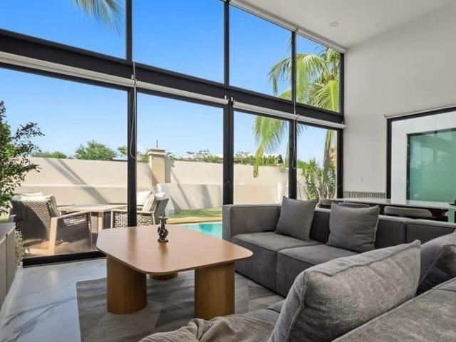Casa amueblada de una sola planta en venta o renta en Los Tigres, Nuevo