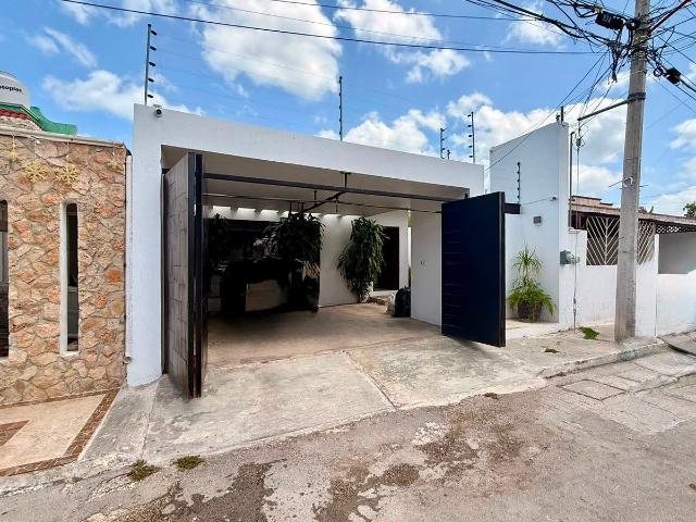 CASA AMUEBLADA DE UNA PLANTA EN RENTA EN FIDEL VELÁZQUEZ, CAMPECHE